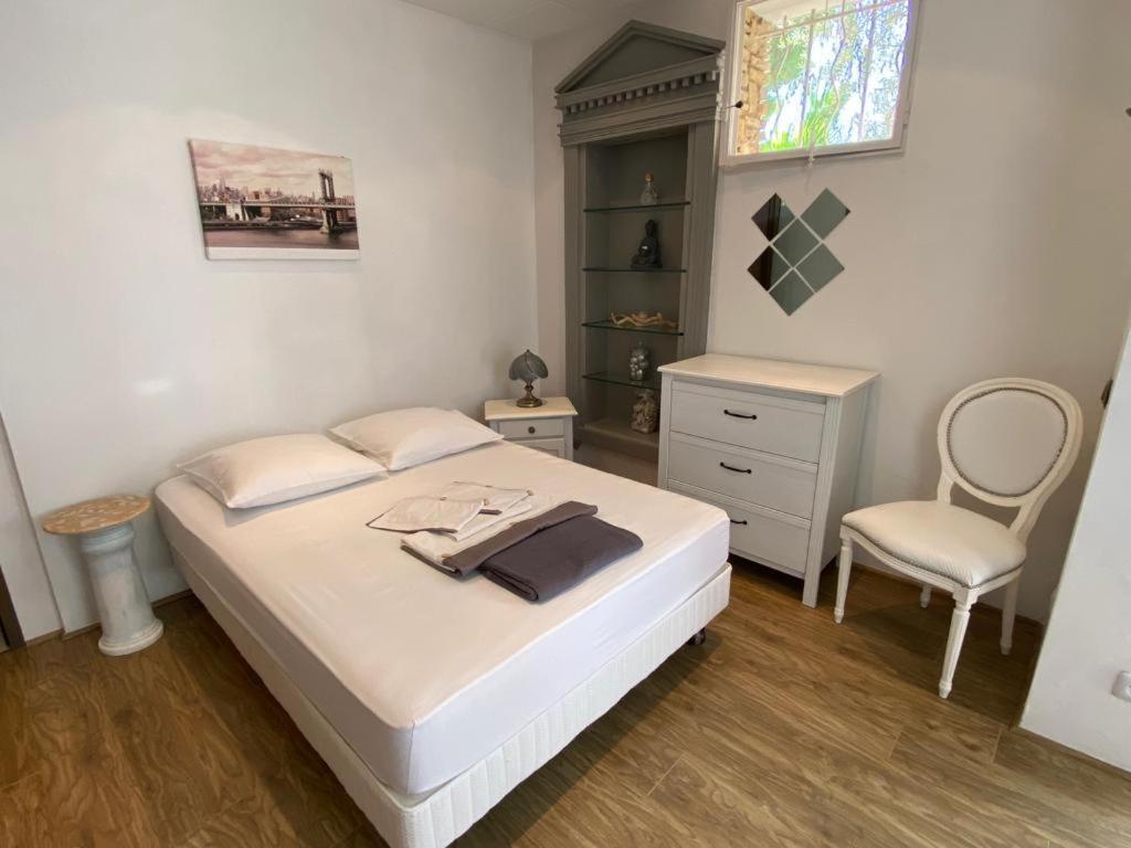 Gite Comme A La Maison Hyeres Exterior photo